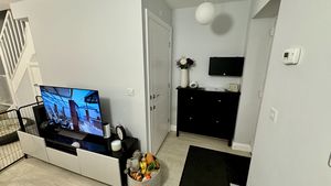 Photo 6- click for photo gallery